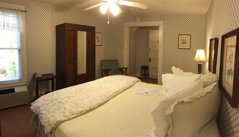 Inn On The River Glen Rose Exterior foto