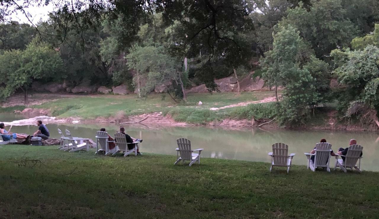 Inn On The River Glen Rose Exterior foto